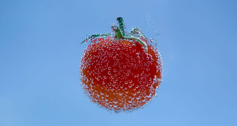 به چیزهایی که حسادتتان را برمیانگیزند، توجه کنید