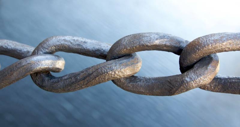 وقتی میخواهید با دیگران برای اولین بار آشنا شوید، از ابزار ارتباطی قدرتمندی استفاده کنید