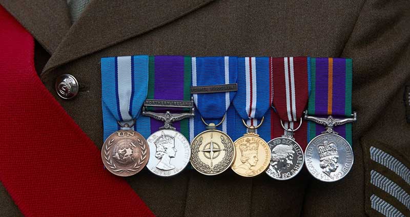 دستاوردهای خود را به نمایش بگذارید - عنوان شغلی رزومه