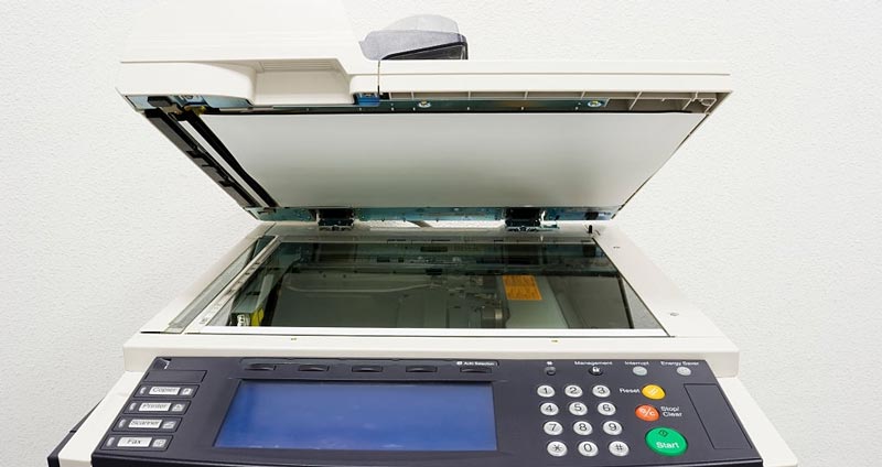 تفاوت مدیریت و رهبری در تقلید کردن و منحصر‌به‌فرد بودن آن‌هاست. 