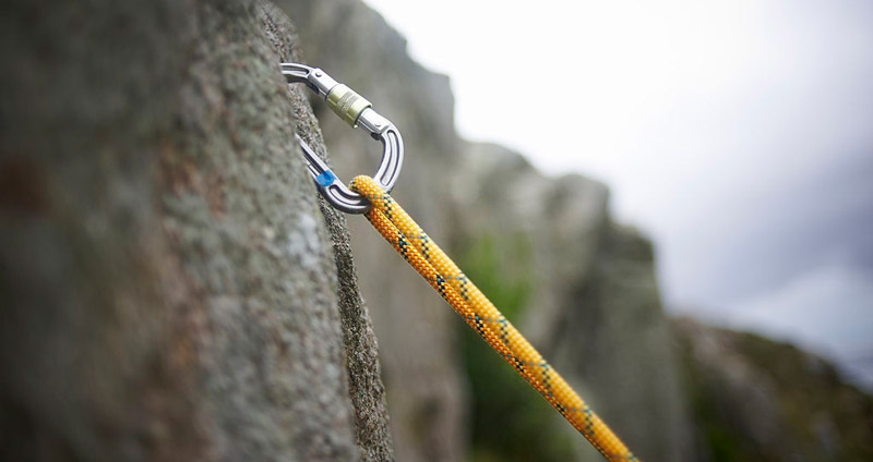 هیچگاه کمک نمیخواهند - چالش ترفیع جایگاه کارمندی