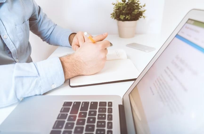 How to Navigate a Graduate Job Description « Inspiring Interns Blog