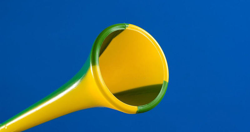 بخشهای بازاریابی و فروش را تشویق کنید تا با همدیگر برنامهای برای حسابهای کاربری ایجاد کنند