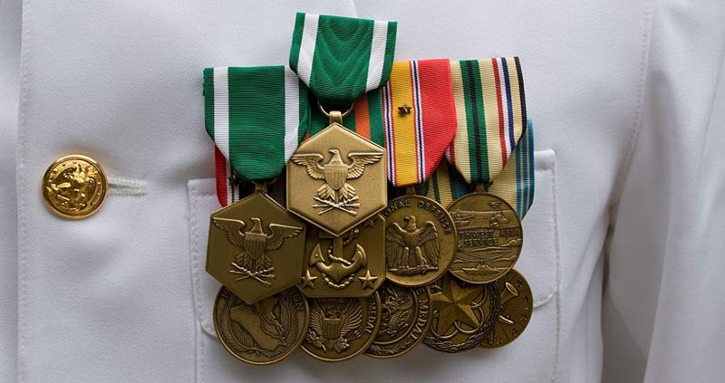 cv چیست - افتخارات و جوایز خود را در سی وی بنویسید