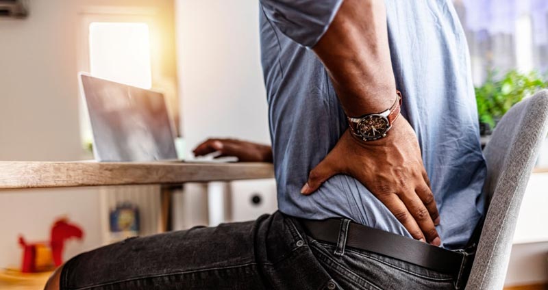 ارگونومی در محیط کار - صندلی شرکت ممکن است برای شما مناسب نباشد