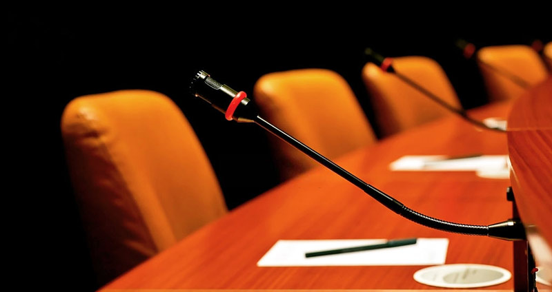 ملاقات با افراد برتر در محل حضور و فعالیت آنها