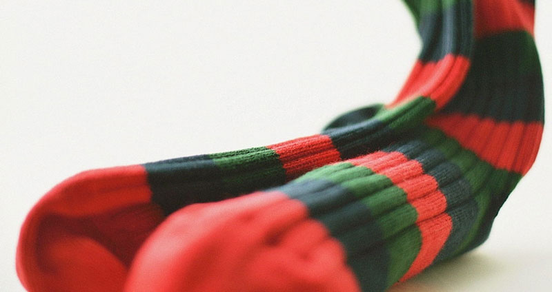 جوراب مناسب برای ایستادن در محل کار بپوشید