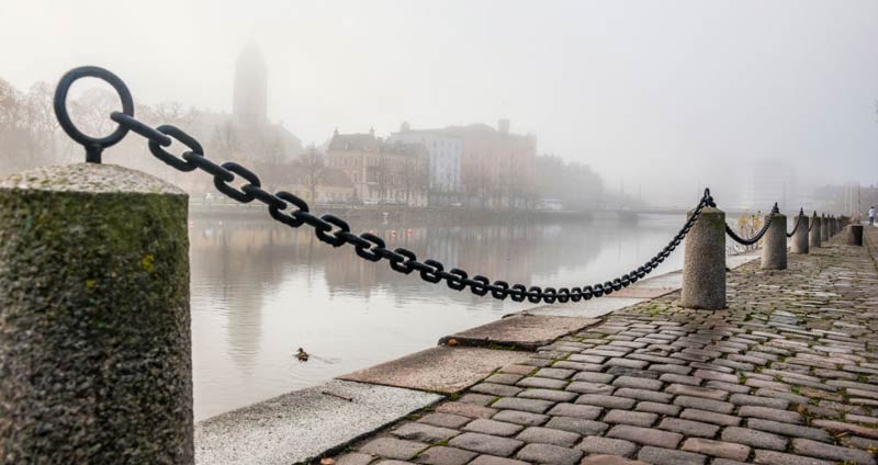پیونددادن افراد به امکانات فناوری در جهت بالابردن بهره وری کارکنان