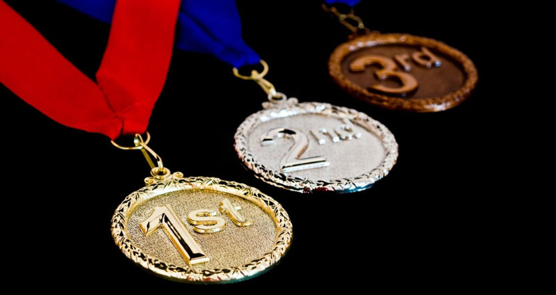 مزایای تفکر انتزاعی کدامند؟