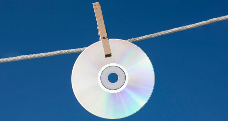 فایل را در ایمیل ارسال رزومه ضمیمه کنید- ارسال رزومه