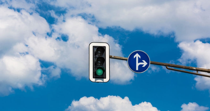 اضافه کاری قوانین و شرایط خاص خود را دارد که در قانون کار بهطور کامل شرح داده شدهاست.