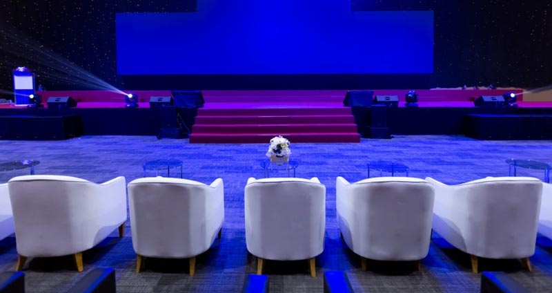 در محیطی مشابه محل واقعی سخنرانی، تمرین کنید