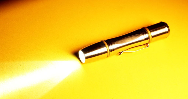 نحوهی استفاده از نظریه صفات شخصیت رهبری