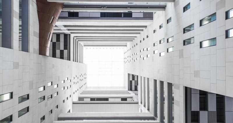 فاصله بین خودتان و آنها را بسنجید