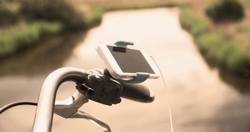 برای یادگیری زبان جدید از اپلیکیشن‌ها و وب‌سایت‌ها استفاده کنید