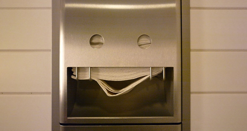 شوخیهای ویژهی خودتان را دارید- همسر اداری