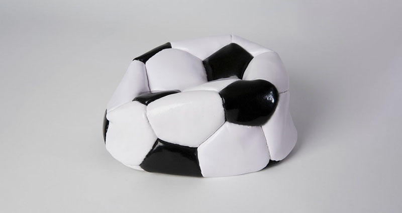 اضافه کاری باعث کاهش زمان شخصی میشود.